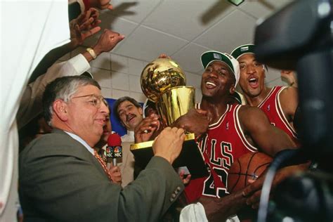 'The Last Dance' Remembers The Chicago Bulls' 1997-1998 Championship Run | Here & Now