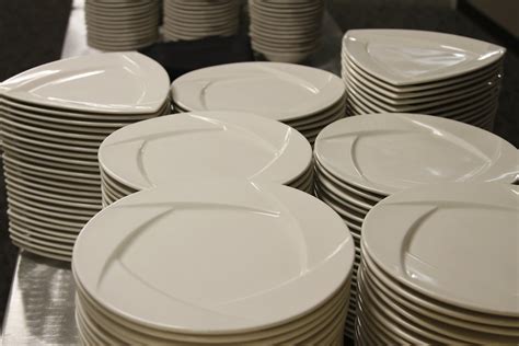 Plates | Free Stock Photo | Stacks of dinner white dinner plates | # 17388