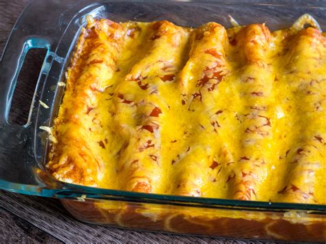 Easy Cheesy Ground Beef Enchiladas | 12 Tomatoes