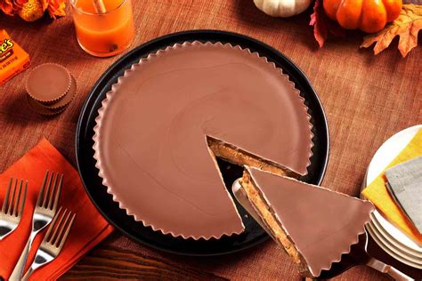 How to Make Your Own Reese's Peanut Butter Cup Pie