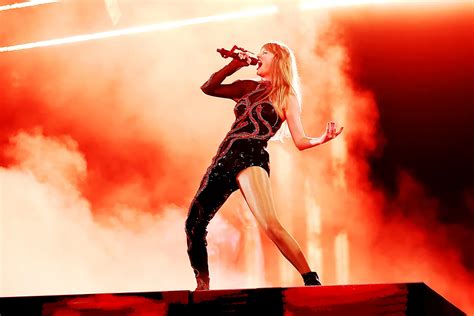 Why did Taylor Swift become the undisputed Queen of Pop? | by Elaine Niña Ricci Herreria | Feb ...