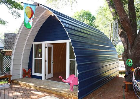 Prefabricated Arched Cabins can provide a warm home for under $10,000 | Arched cabin, Tiny house ...
