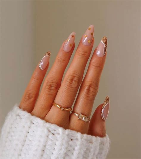 Chiêm ngưỡng mẫu oval nail designs 2023 được yêu thích nhất