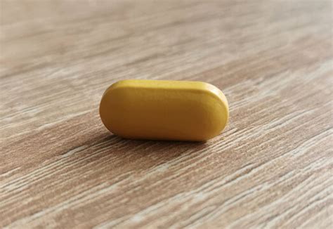 Small Yellow Oval Pill