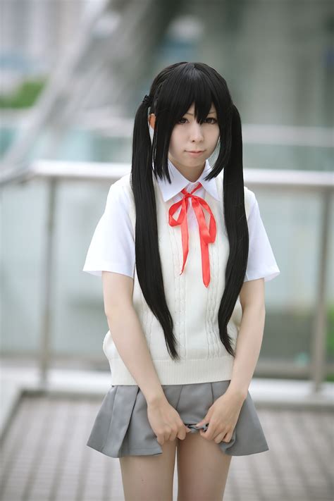 Anime Cosplay - K-on!! Asuza Nakano