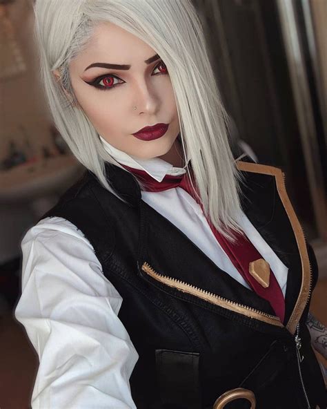 Ashe from Overwatch by fenrirprime | Overwatch cosplay, Cosplay costumes, Cosplay woman