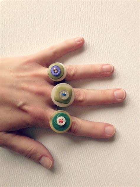 DIY Button Ring