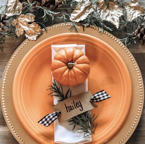 39 Stunning Thanksgiving Table Decor Ideas - Chaylor & Mads | Thanksgiving dinner table setting ...
