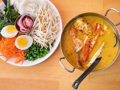 Luv2eat Thai Bistro: A Restaurant in Los Angeles, CA - Thrillist