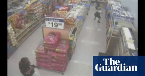 Ohio Walmart CCTV captures John Crawford shooting - video | US news ...