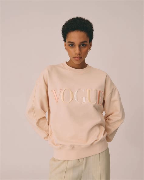 Oversized VOGUE sweatshirt in light peach with logo embroidery in pastel colours made of 100% ...