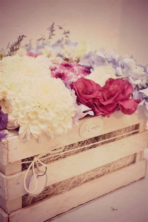 Frida2 Vintage Flowers, Vintage Floral, Flower Basket, Mother’s Day, Wedding Rings, Engagement ...