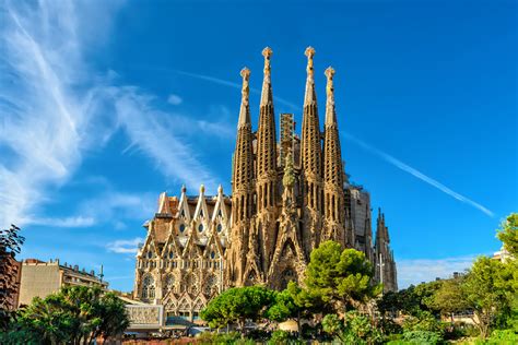 5 Outstanding Buildings in Spanish Architecture