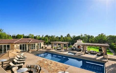 Hot homes: Ex-NFL star Tony Gonzalez sells Huntington Beach house for $6.3 million – Orange ...