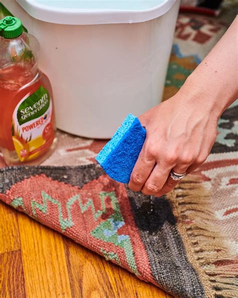 This 10-Second Tip Will Tell You If Your Rug Needs a Deep Clean ...