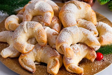 Szybkie rogaliki drożdżowe - ILoveBake.pl