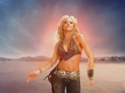 Whenever, Wherever [Music Video] - Shakira Image (29142260) - Fanpop