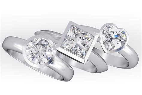 A Guide to the Bezel Engagement Ring Setting (Pros and Cons)