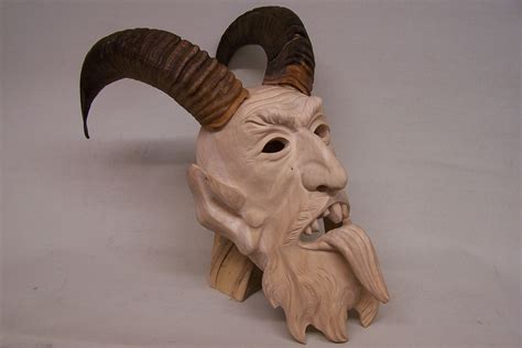 Perchtenmaske Krampus | Herrgottschnitzer von Bodenmais