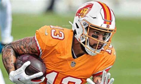 Mike Evans Parents, Net Worth, Wife, Wiki, Age