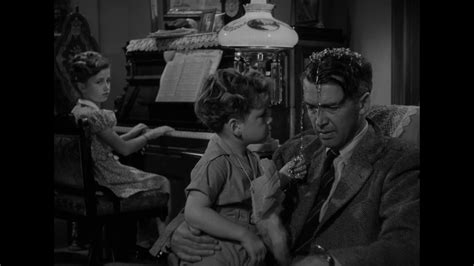 It’s A Wonderful Life – 4K UHD Blu-ray Screenshots | HighDefDiscNews