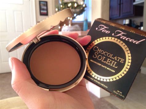 So tired of bronzers that make you sparkle. Going to try this. It even smells like chocolate ...