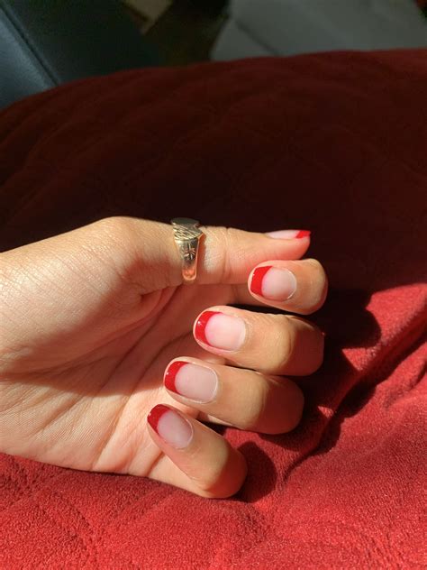 Short red French manicure | French tip acrylic nails, Red french manicure, Red tip nails