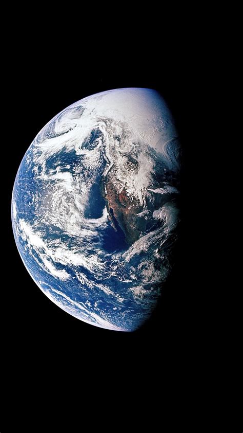 Iphone Earth Wallpaper 4K Download Gallery | Iphone wallpaper earth ...