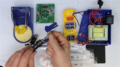 A Hakko FX-951 Clone: Teardown & Reverse-Engineering - YouTube