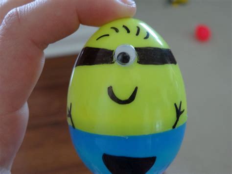 Despicable me minion! | Easter egg crafts, Egg crafts, Cute crafts