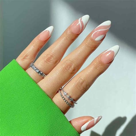 Best 13+ almond nails you must try this year