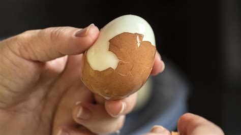 The Viral Spoon Hack That Makes Peeling Hard-Boiled Eggs A Breeze