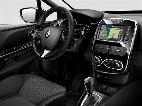 RENAULT CLIO - renault-clio_interior_2.jpg