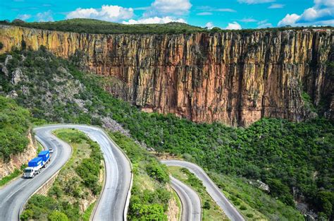 Fantastic scenery around Lubango: Mucubals and Serra da Leba ...