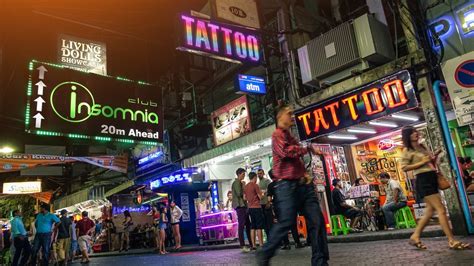 Nightlife at the Famous Walking Street of Pattaya - TakeMeTour