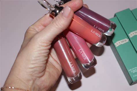 La Mer Lip Volumizer Review & Swatches | Women in the News