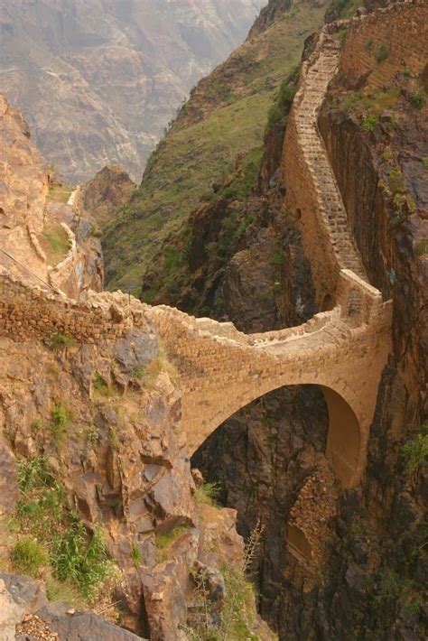 Shahara Bridge, | paysages magnifiques | Viaduc, Pont et Beaux endroits