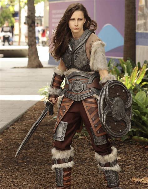 Cosplay Galaxy — [photographer] Lydia (Skyrim) by WhereisDanielle.... | Skyrim costume, Skyrim ...