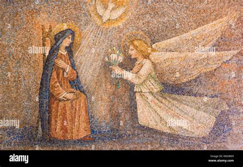 CARAVAGGIO, ITALY - 24-8-2016. Mosaic :Annunciation of VIrgin Stock Photo - Alamy