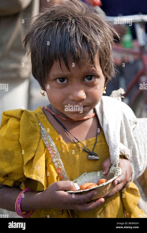 Hungry Child India Stock Photos & Hungry Child India Stock Images - Alamy