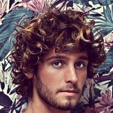 17 Cool Surfer Hairstyles For Men in 2024 | Surfer hairstyles, Surfer hair, Wavy hair men