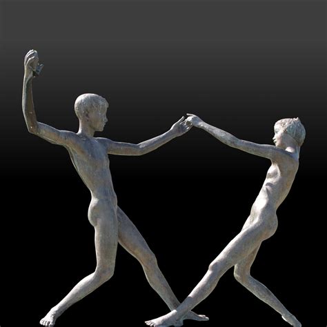 File:Statue Boy and girl.jpg - Wikimedia Commons
