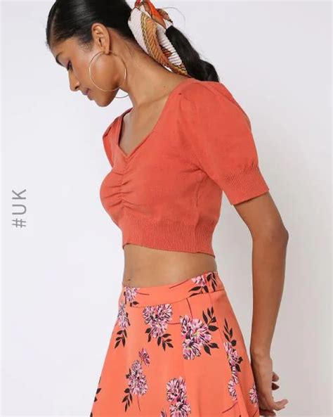 Buy V-neck Knitted Crop Top Online at Best Prices in India - JioMart.