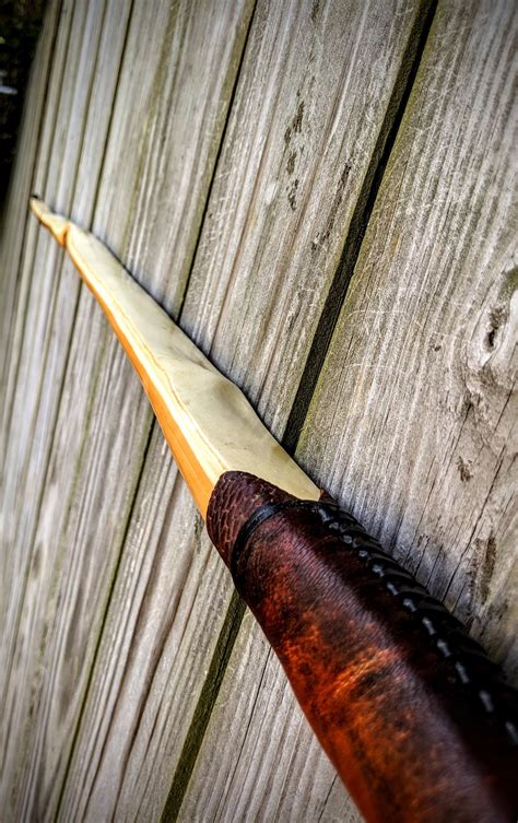 Pacific Yew Longbow 50#@29" — Swiftwood Bows