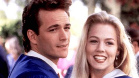 Jennie Garth & Tori Spelling to Pay Tribute to Luke Perry in 'Beverly Hills 90210' Reboot