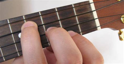 How to Play E Minor on Ukulele + 4 Easy Variations!