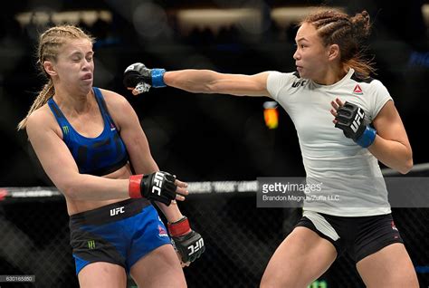 Michelle Waterson touches Paige Vanzant with her jab. | Sherdog Forums ...