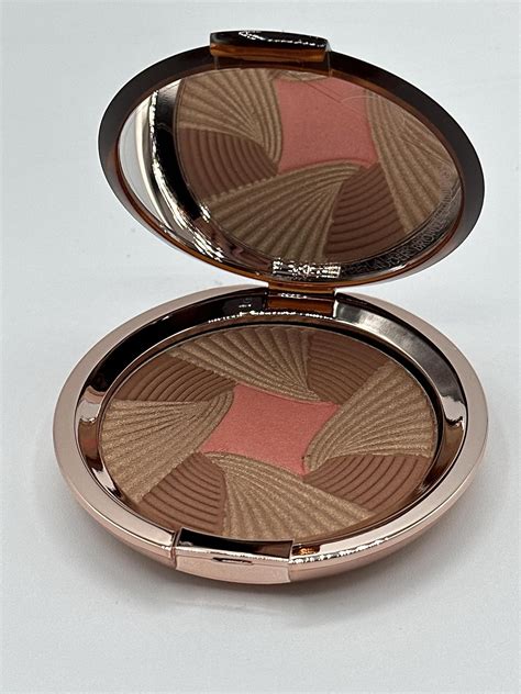 Amazon.com: Estee Lauder Bronze Goddess Healthy Glow Bronzer 02 SUNSET ...