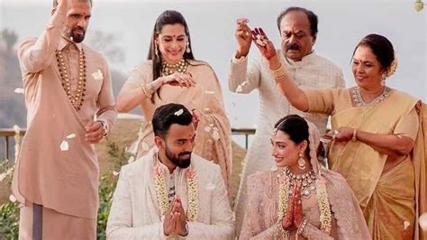 Newlyweds KL Rahul-Athiya Shetty get Rs 50 cr Flat, Audi car as Expensive Wedding Gifts? Family ...