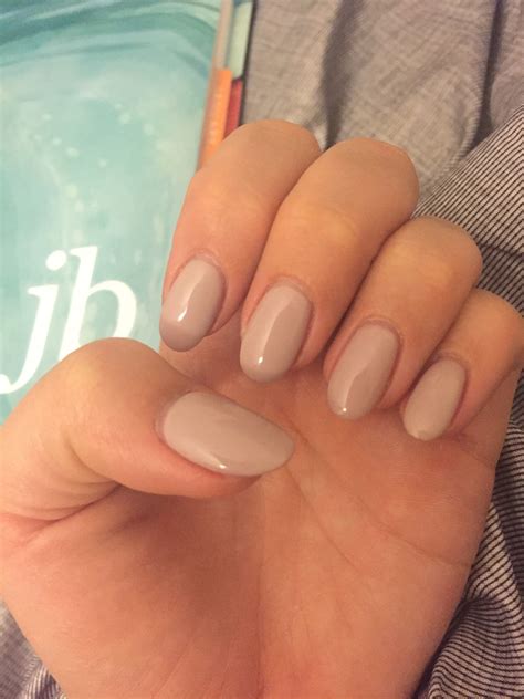 Perfect rounded acrylic nails | Round nails, Rounded acrylic nails, Short rounded acrylic nails